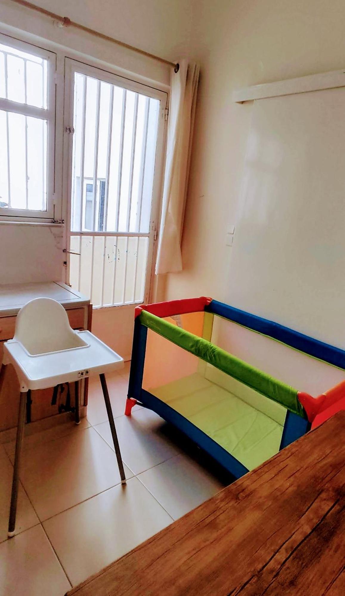 Next To Metro! Bright Apartment With Fully Equipped Kitchen Афины Экстерьер фото